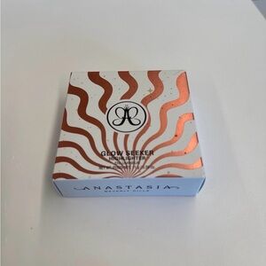 Anastasia Beverly Hills Glow Seeker Highlighter Enlumineur - Enchanted